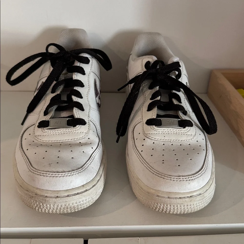 Nike Kids White Sneakers‎ with Black Pattern